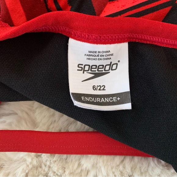 Speedo endurance competitive one piece swimsuit w/key hole back - Picture 2 of 4